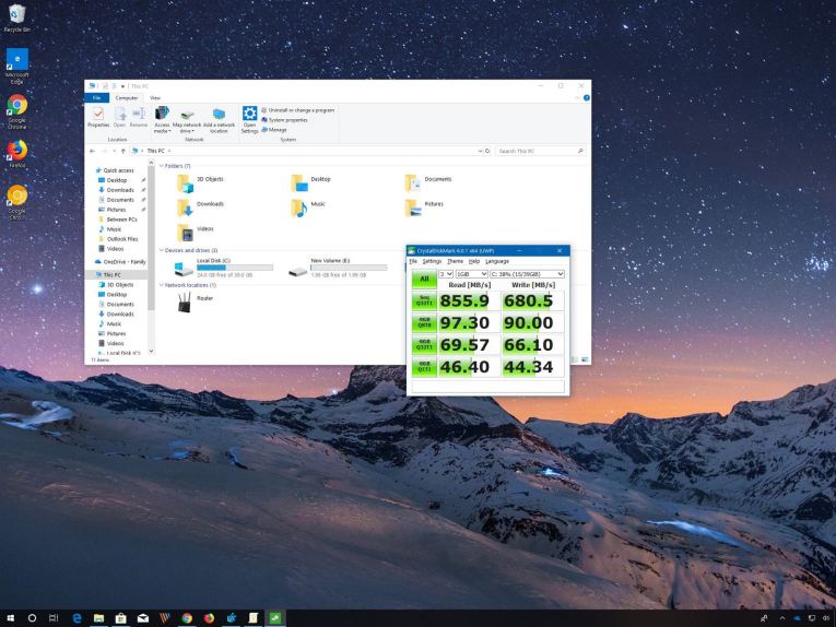 CrystalDiskMark drive performance test on Windows 10