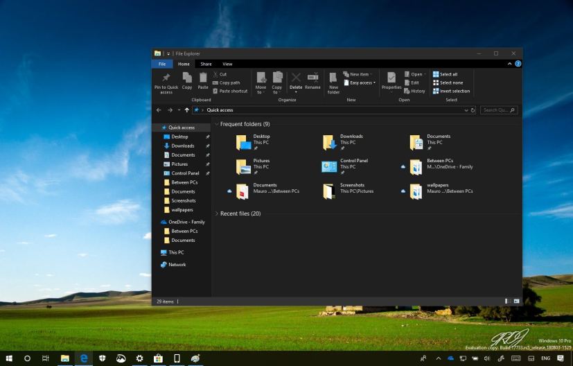 File Explorer dark theme enabled