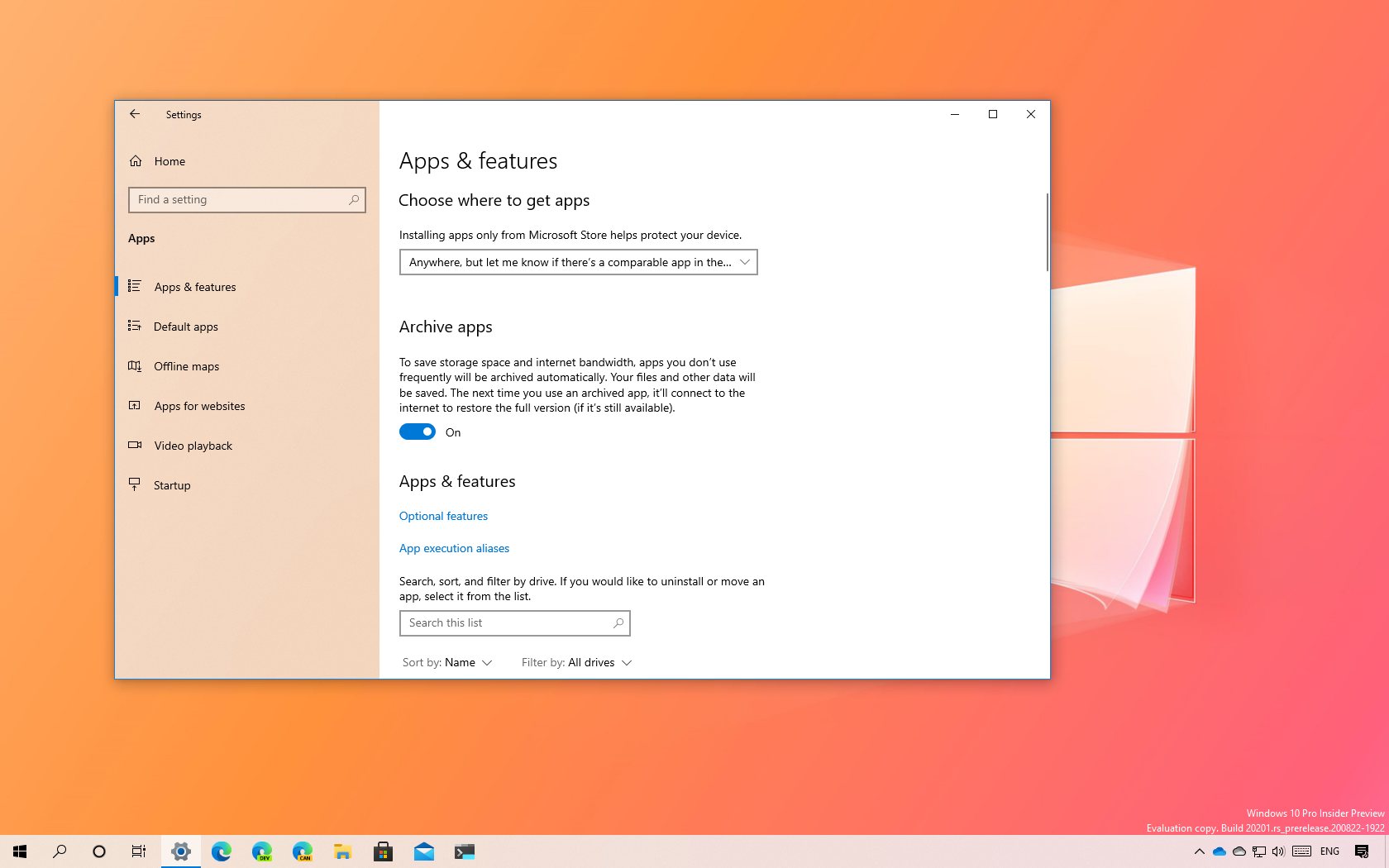 Windows 10 archive apps feature